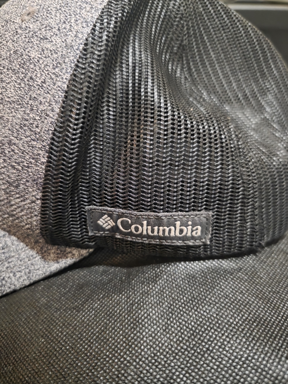 Columbia Heather Grey Patch Logo Trucker Cap - Picture 2 of 4